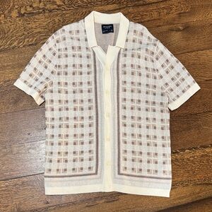 Abercrombie & Fitch Men’s Cream and Brown Checkered Short Sleeve Sweater Shirt